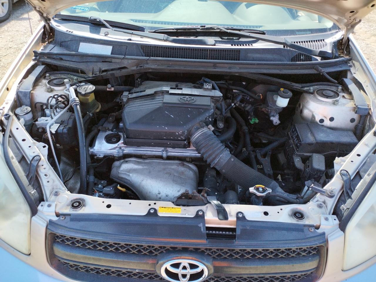 Photo 7 from auction – 2004 TOYOTA RAV4 with VIN JTEGD20V940025071