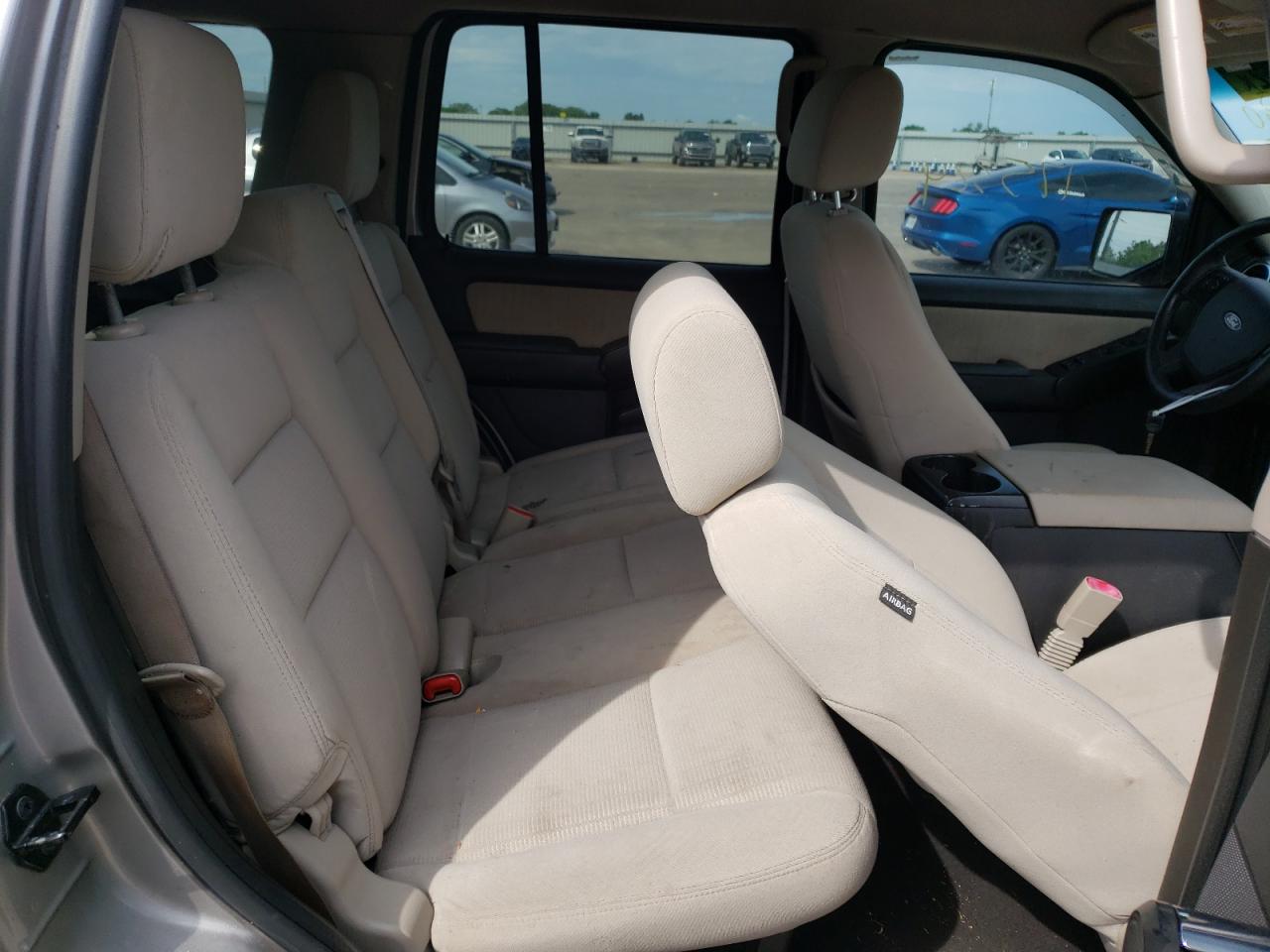 Photo 6 from auction – 2008 FORD EXPLORER X with VIN 1FMEU63EX8UA07090