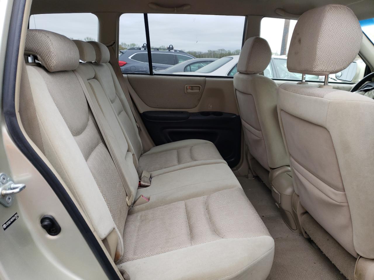 Photo 6 from auction – 2003 TOYOTA HIGHLANDER with VIN JTEGD21AX30067856