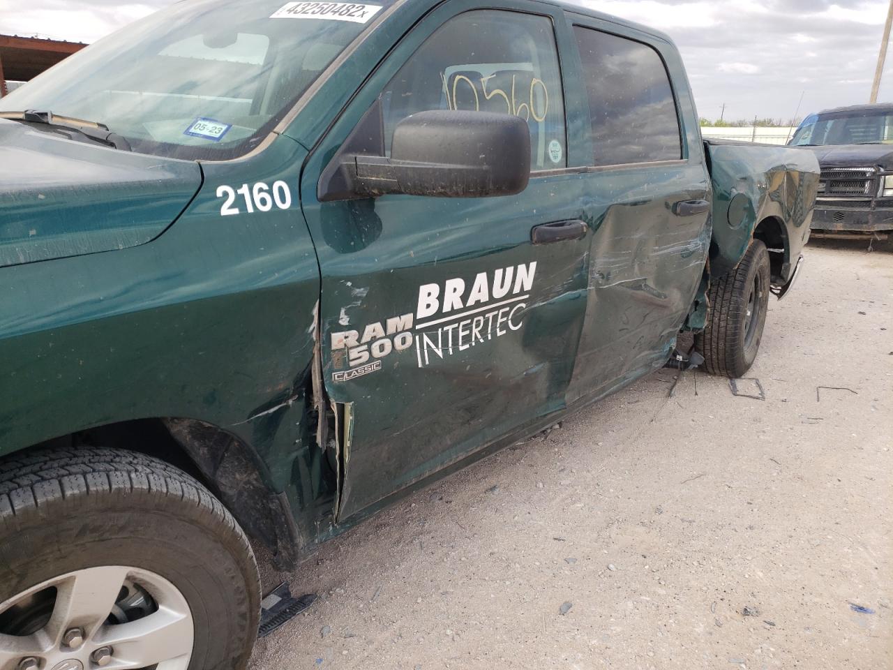 Photo 9 from auction – 2021 RAM 1500 CLASS with VIN 3C6RR7KG3MG635433