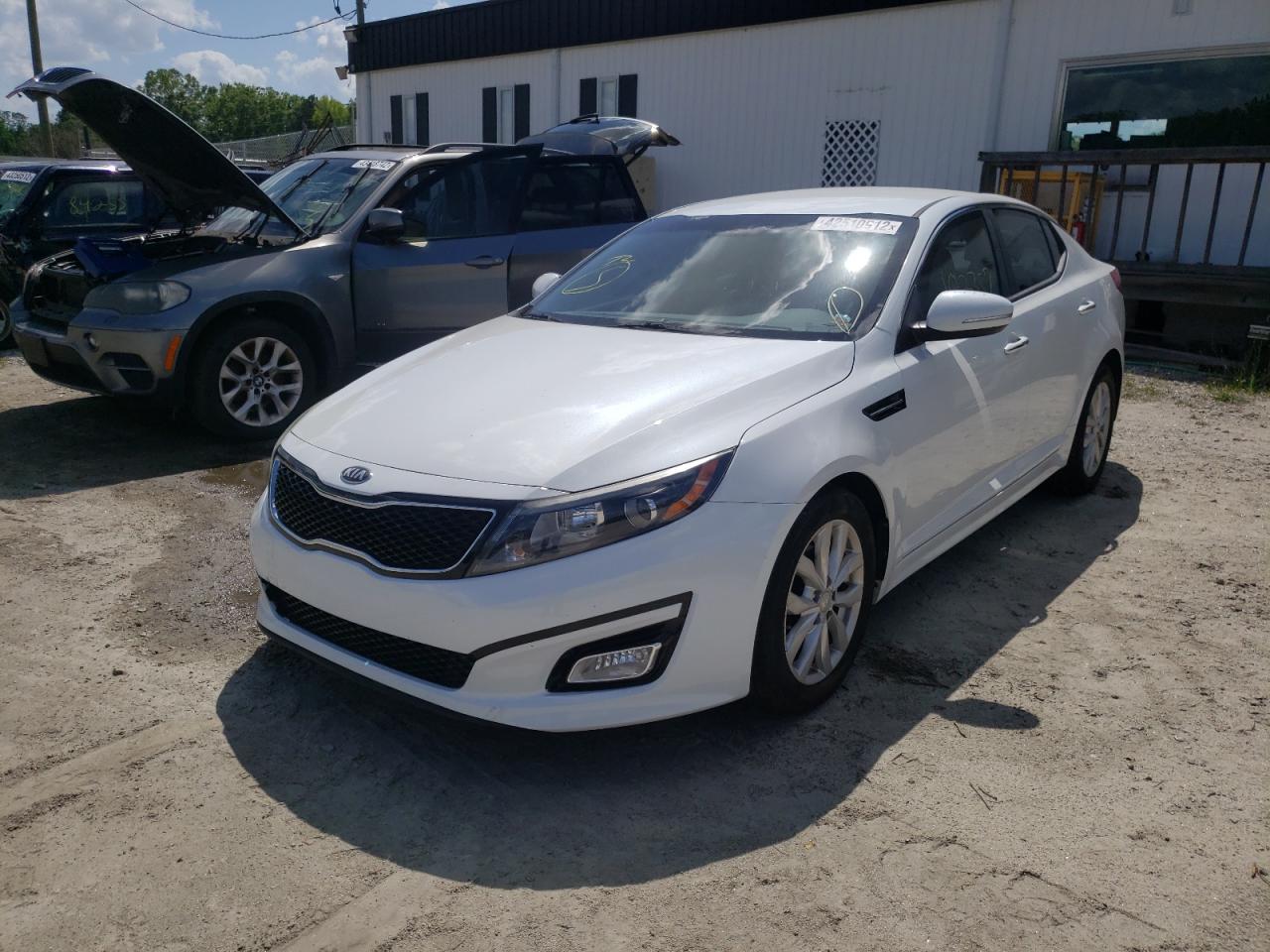 Foto 2 de la subasta – 2015 KIA OPTIMA EX con VIN 5XXGN4A78FG439358