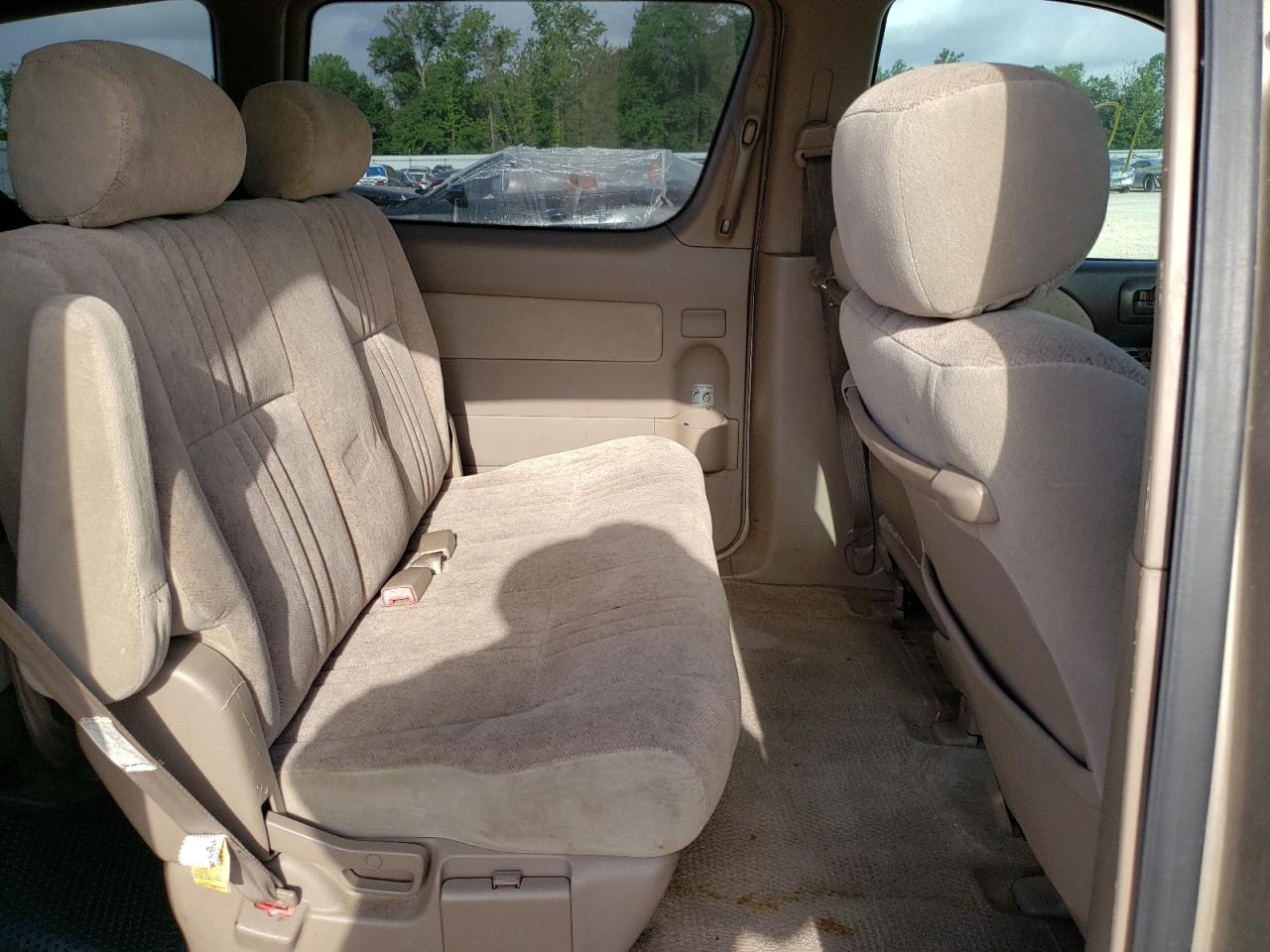 Photo 6 from auction – 2000 TOYOTA SIENNA CE with VIN 4T3ZF19CXYU303688