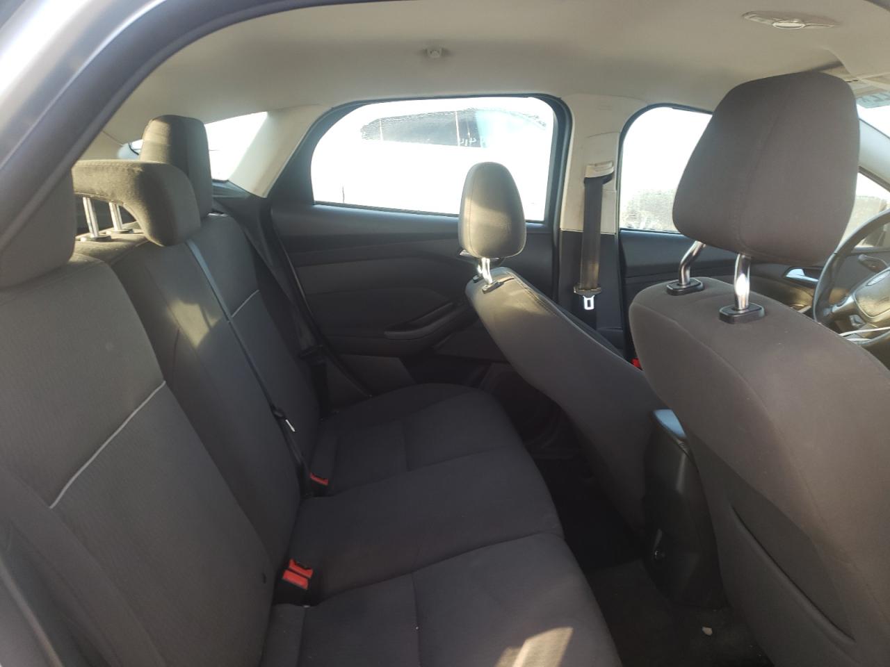 Photo 6 from auction – 2012 FORD FOCUS SEL with VIN 1FAHP3M23CL274572