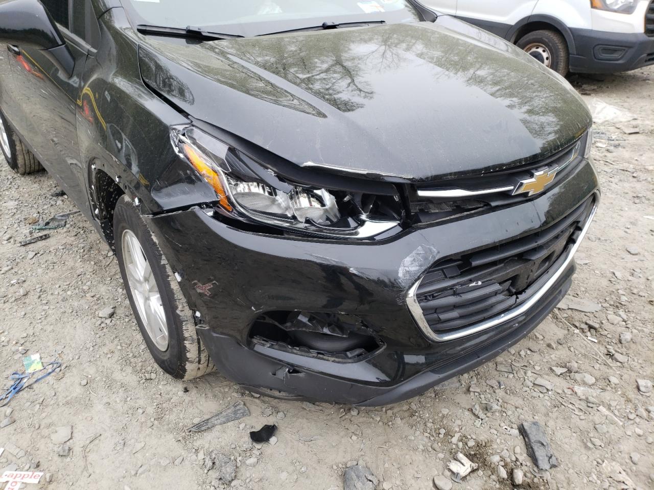 Photo 9 from auction – 2020 CHEVROLET TRAX LS with VIN 3GNCJKSB0LL316565