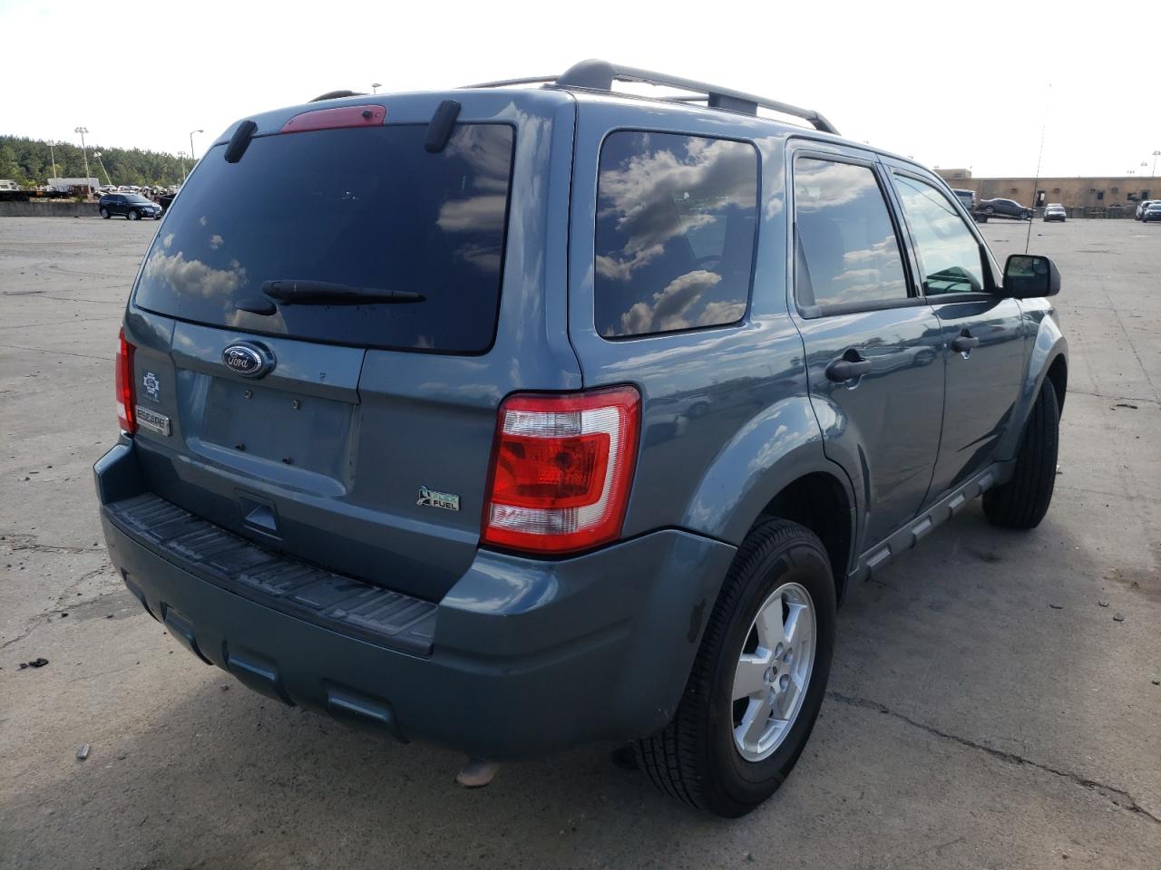 Photo 4 from auction – 2012 FORD ESCAPE XLT with VIN 1FMCU9DG0CKB67279