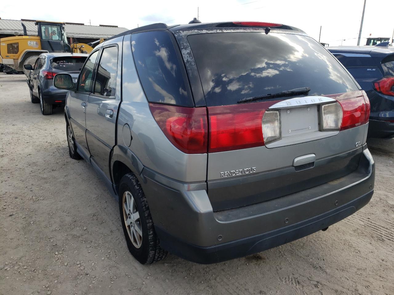 Photo 3 from auction – 2004 BUICK RENDEZVOUS with VIN 3G5DA03E84S536111