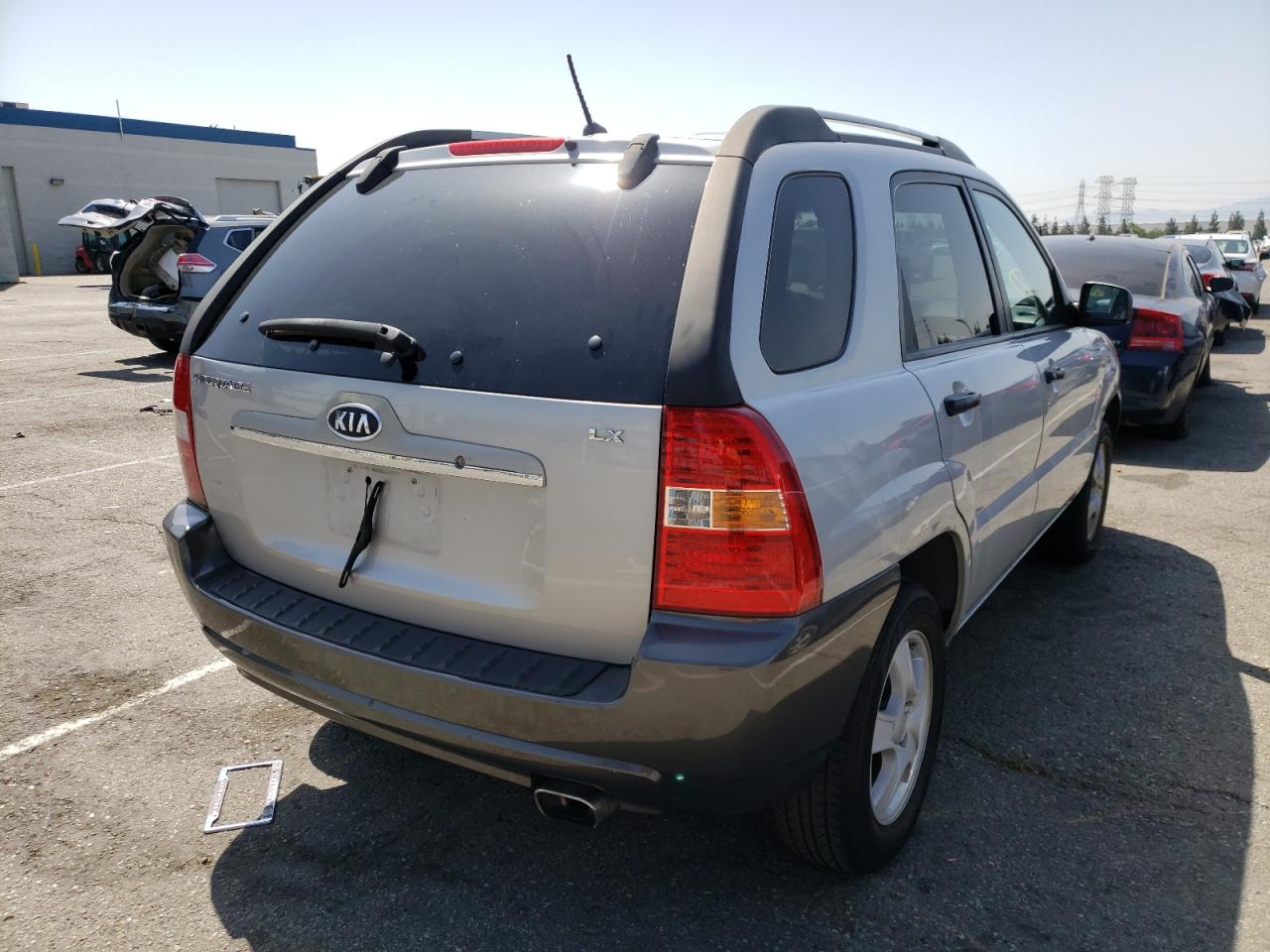 Photo 4 from auction – 2008 KIA SPORTAGE L with VIN KNDJF724487522905