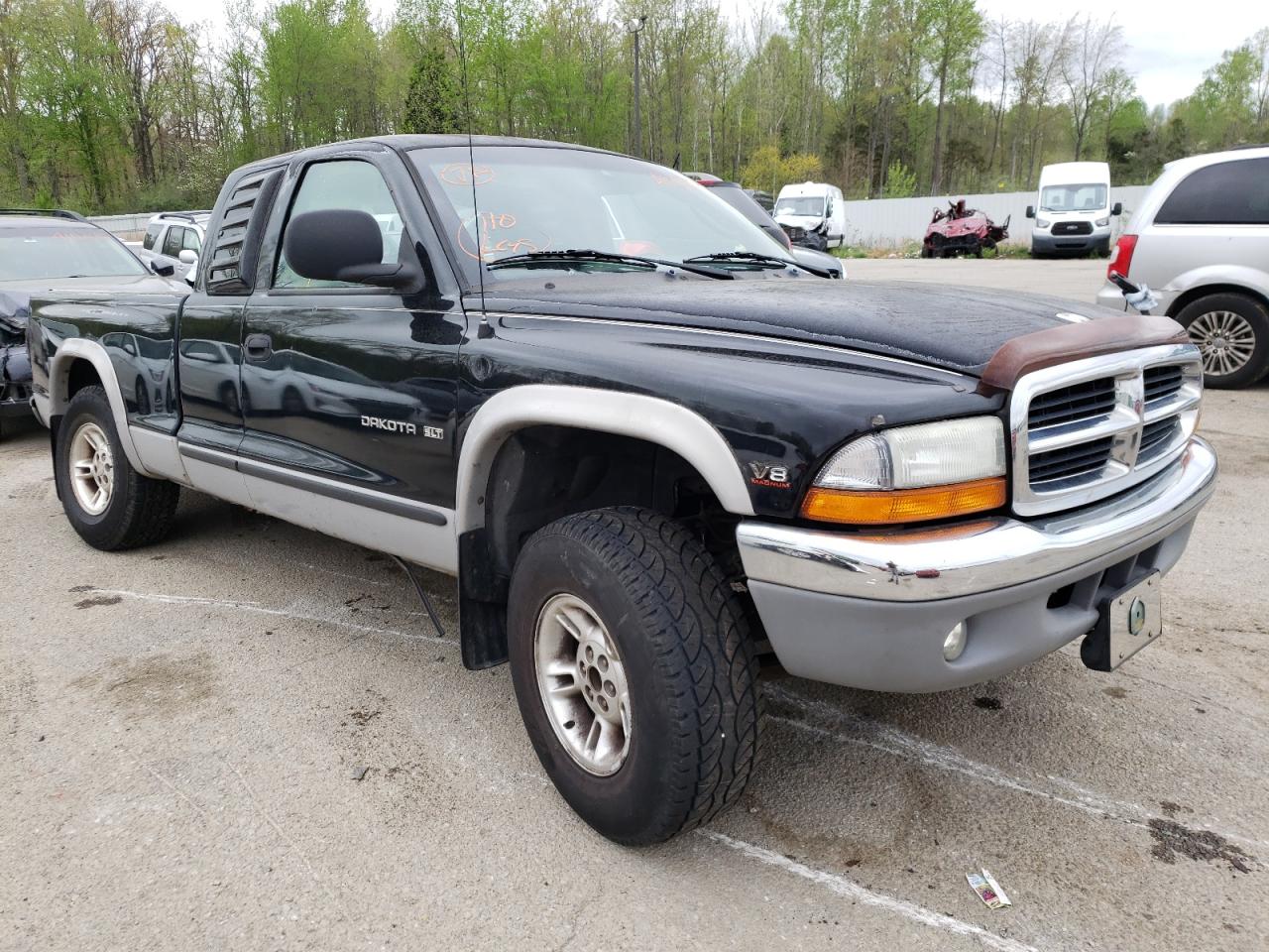 DODGE DAKOTA 2000 with VIN 1B7GG22N7YS573041 - Photo from auction