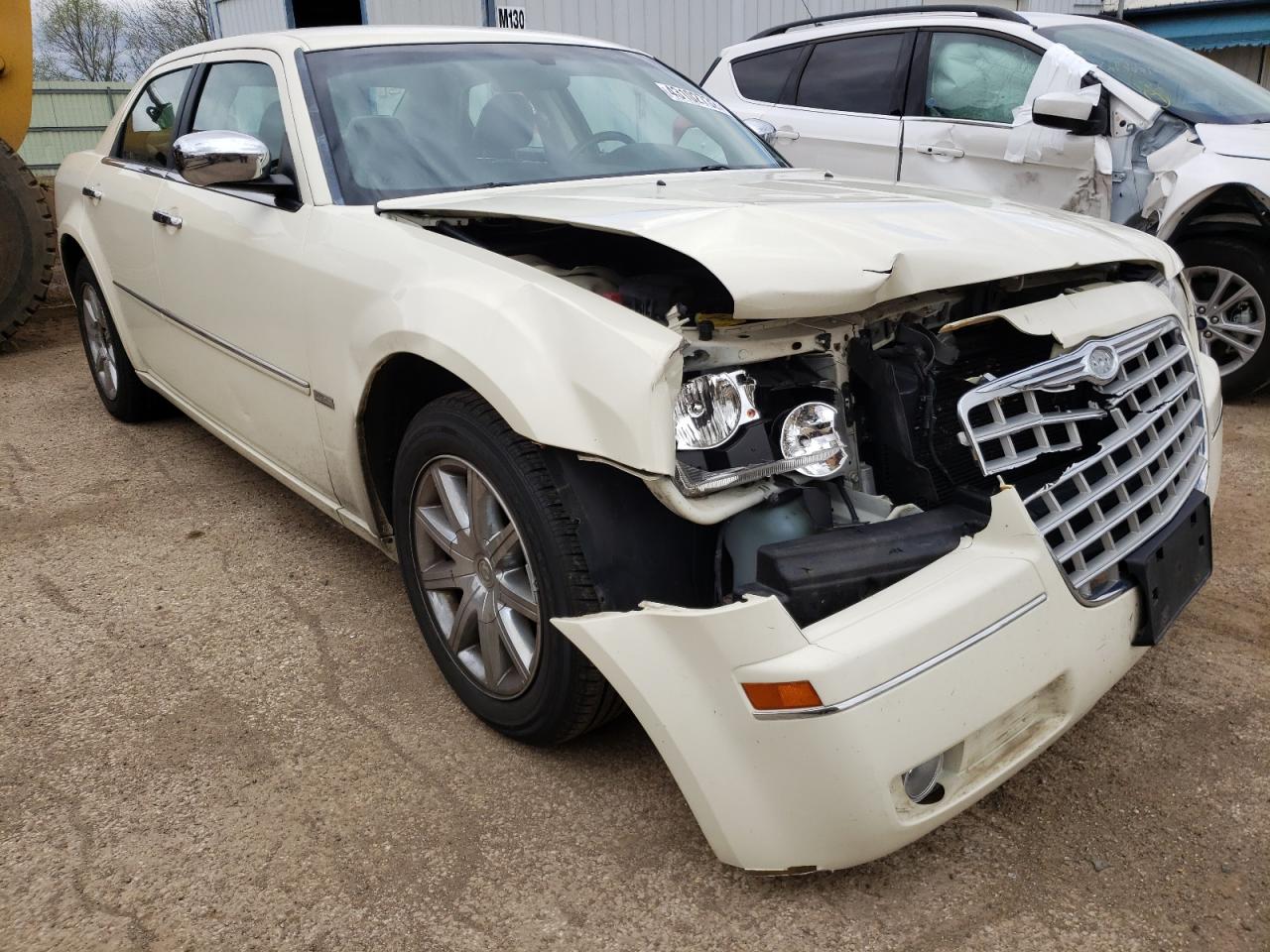CHRYSLER 300 TOURIN 2010 with VIN 2C3CA5CV9AH254192 - Photo from auction