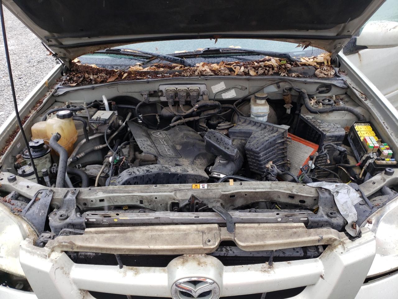 Photo 7 from auction – 2005 MAZDA TRIBUTE S with VIN 4F2CZ04135KM04489