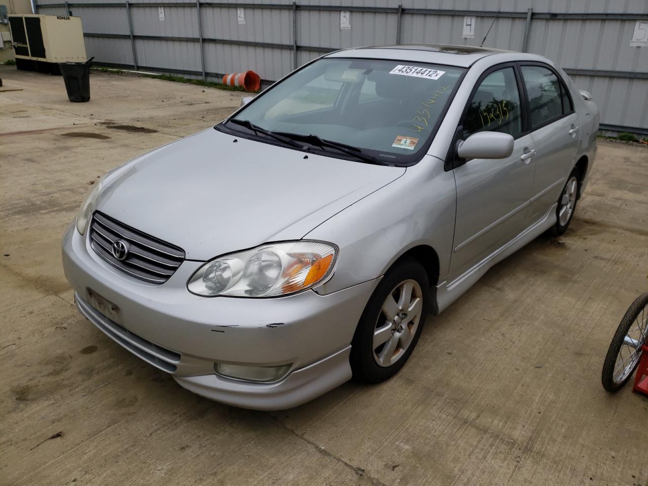 Photo 2 from auction – 2004 TOYOTA COROLLA with VIN 2T1BR32E24C303303