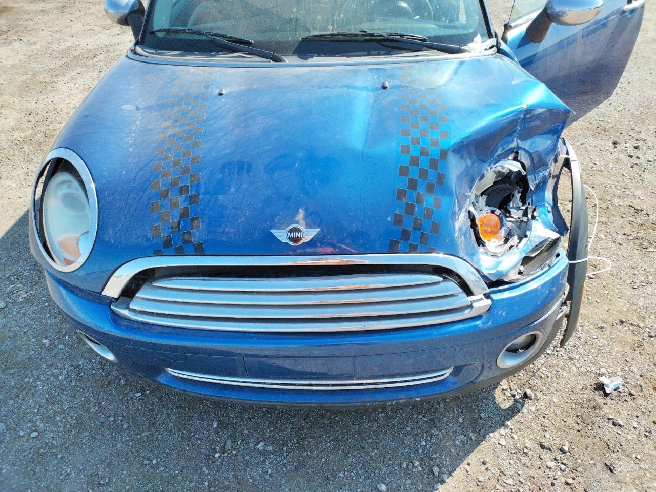 Photo 7 from auction – 2008 MINI COOPER with VIN WMWMF33598TT65471