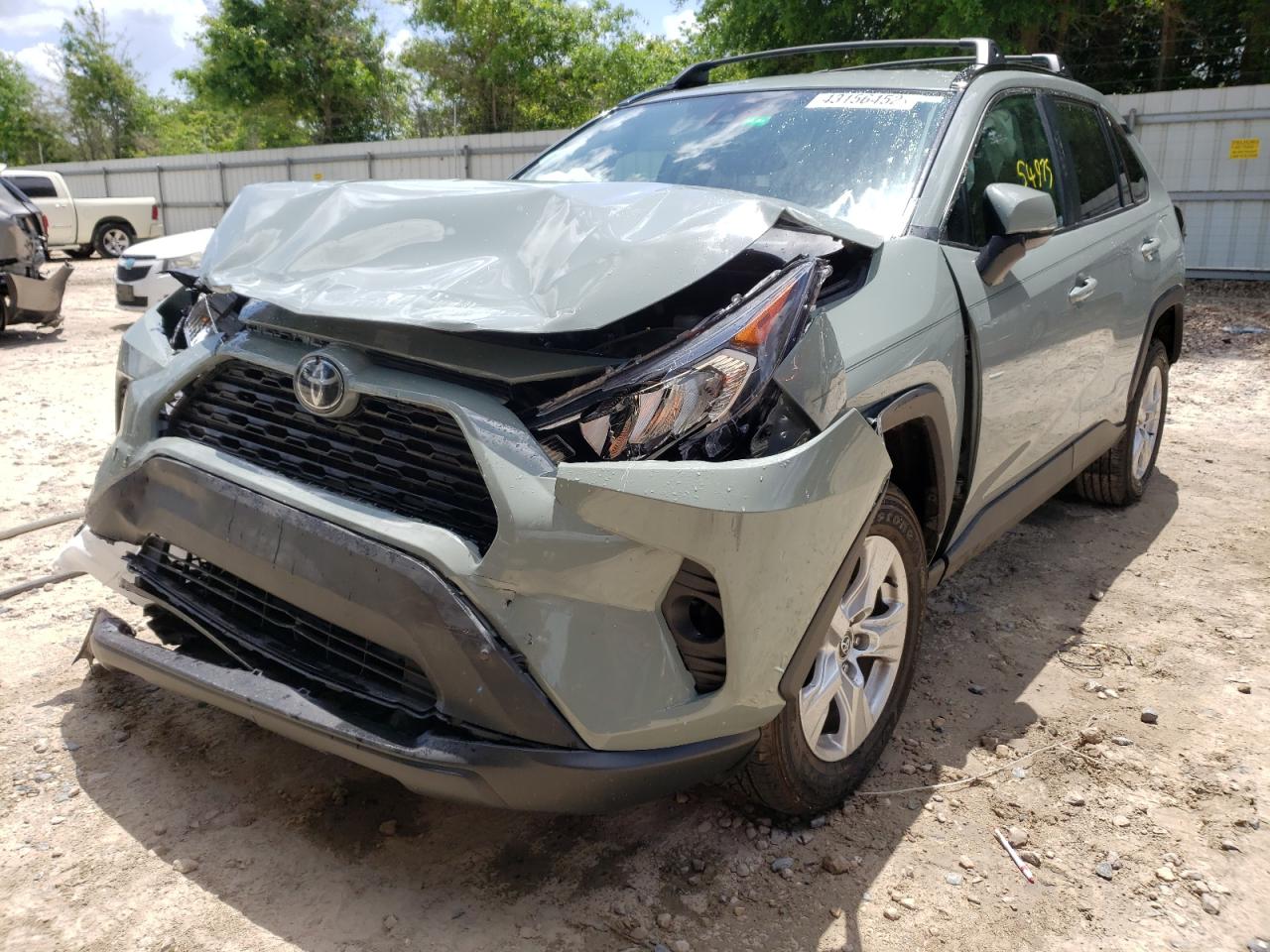Photo 2 from auction – 2021 TOYOTA RAV4 XLE with VIN 2T3W1RFV1MC087652