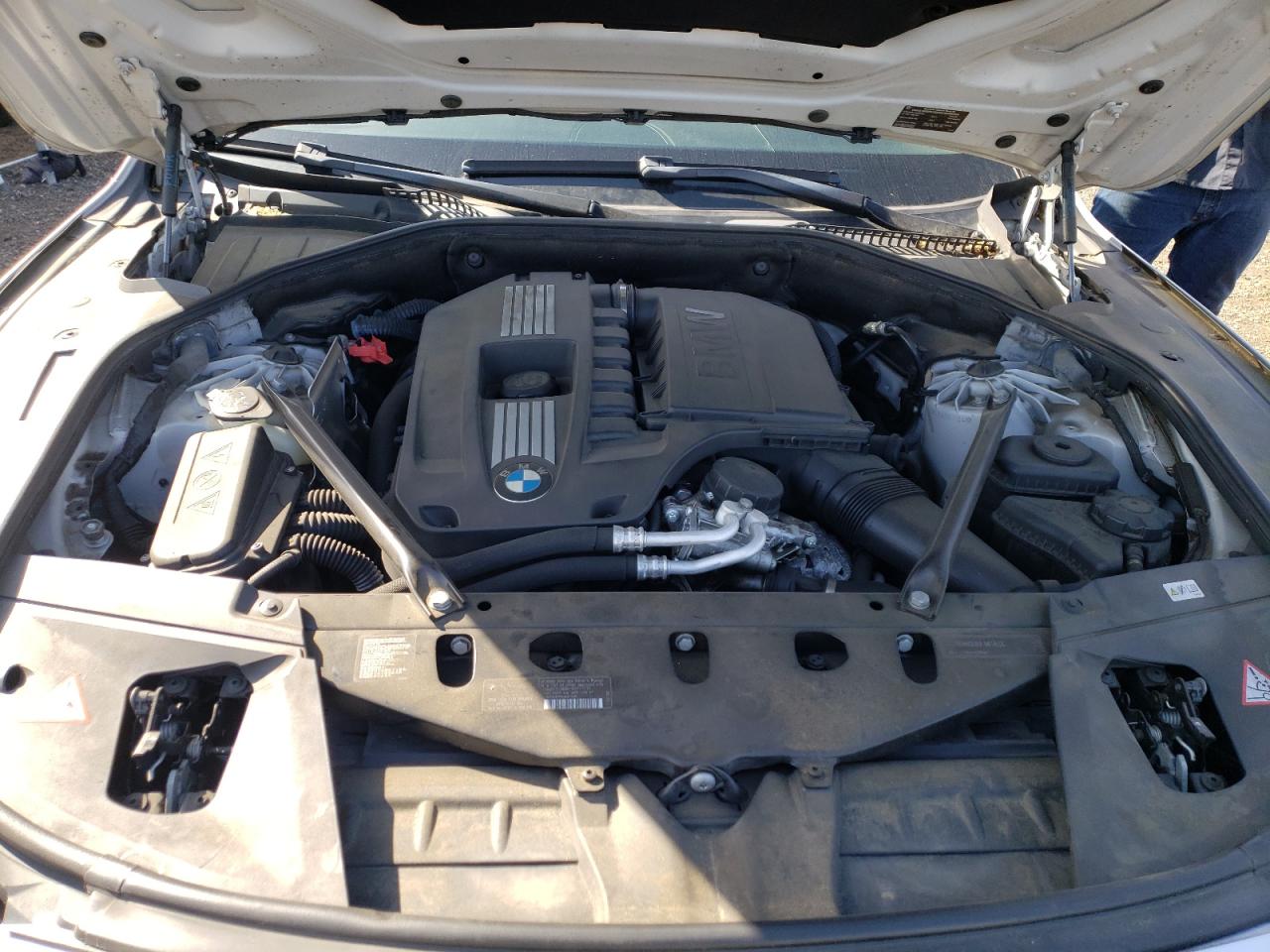 Photo 7 from auction – 2012 BMW 740 LI with VIN WBAKB4C53CC575968