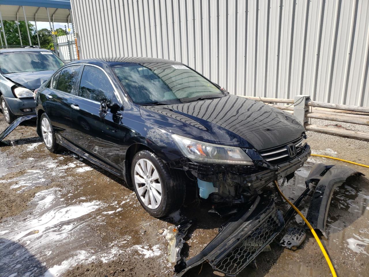 Photo 1 from auction – 2015 HONDA ACCORD EXL with VIN 1HGCR2F84FA042171