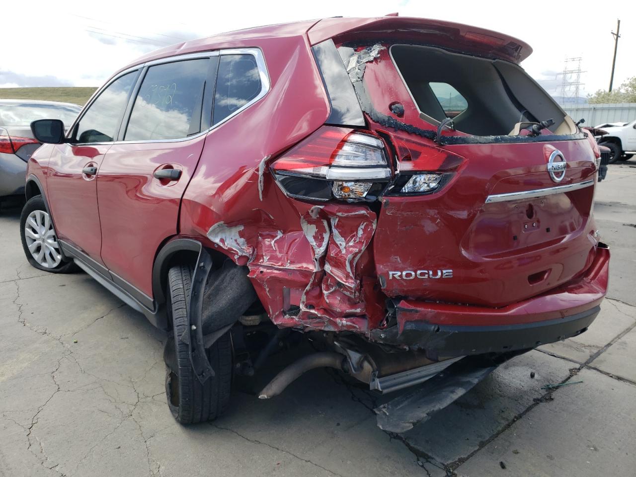 Photo 3 from auction – 2017 NISSAN ROGUE S with VIN JN8AT2MV4HW254448