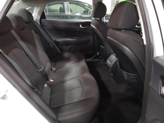 Photo 6 from auction – 2016 KIA OPTIMA LX with VIN 5XXGT4L37GG060661