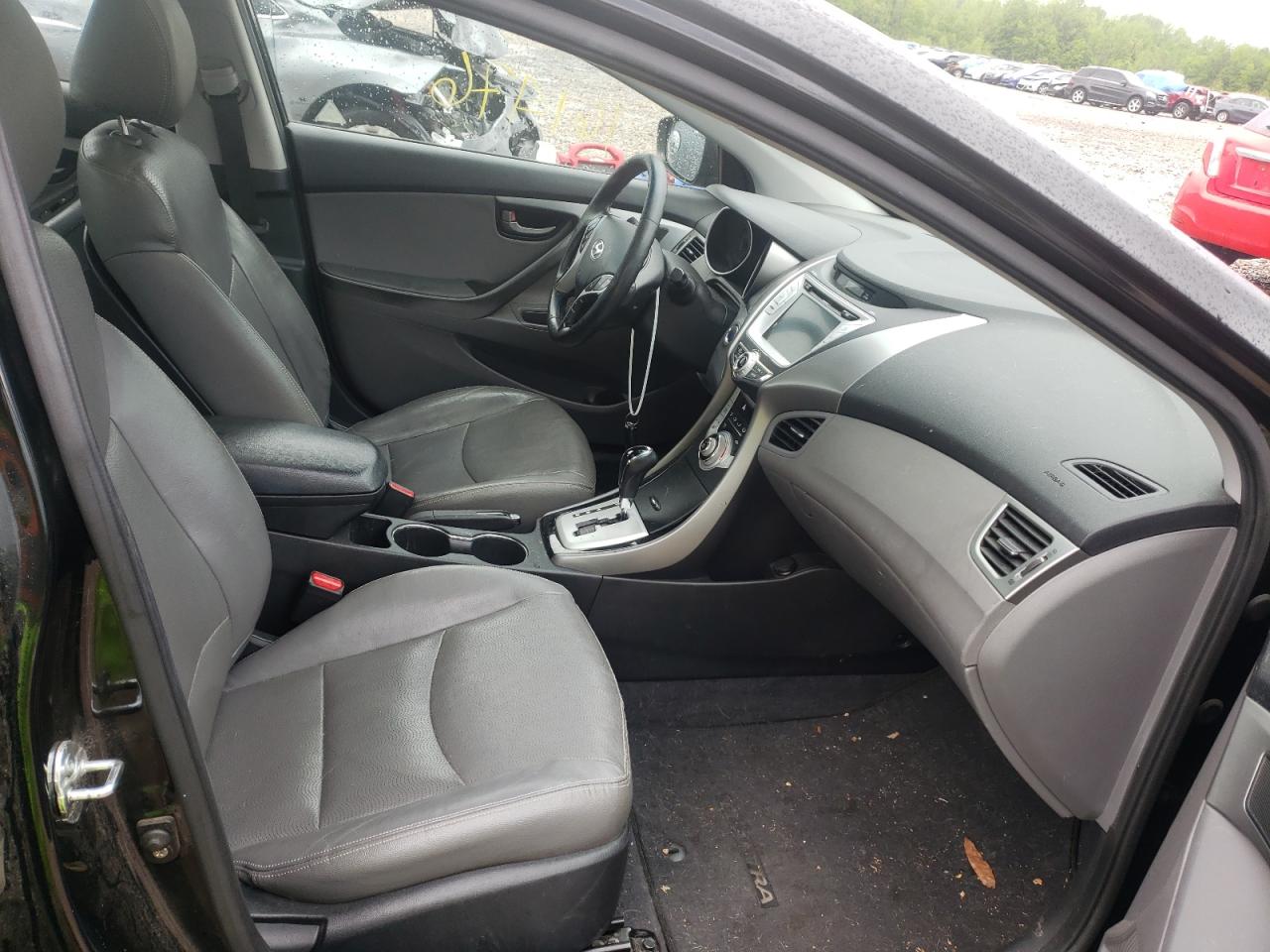 Photo 5 from auction – 2011 HYUNDAI ELANTRA GL with VIN KMHDH4AE1BU086552