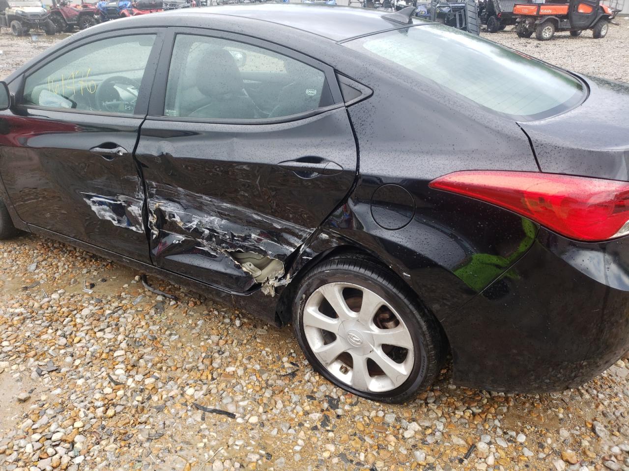 Photo 9 from auction – 2011 HYUNDAI ELANTRA GL with VIN KMHDH4AE1BU086552