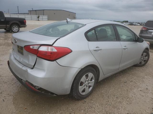 Photo 4 from auction – 2016 KIA FORTE LX with VIN KNAFK4A65G5570746