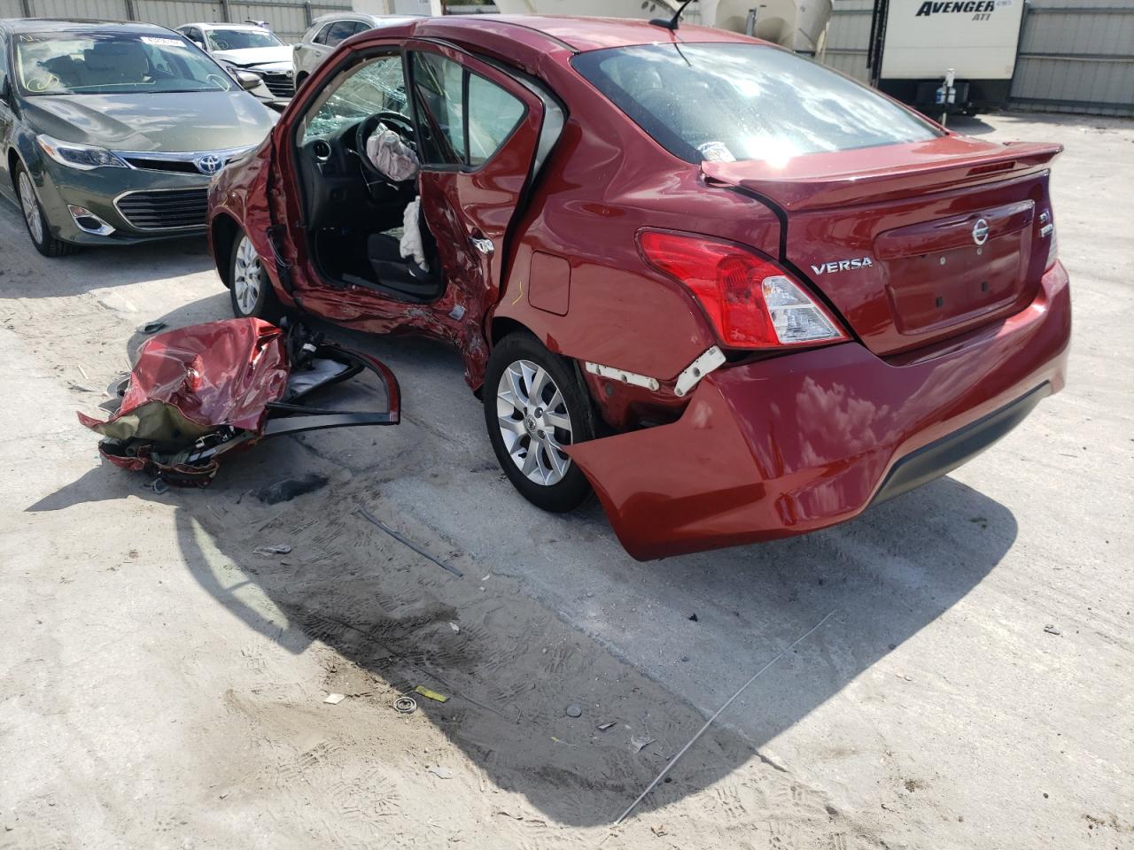 Photo 3 from auction – 2018 NISSAN VERSA S with VIN 3N1CN7AP8JL838481