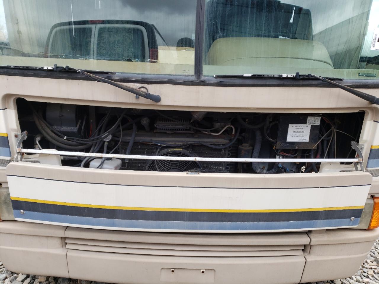 Photo 7 from auction – 1997 CHEVROLET P30 with VIN 1GBLP37J3T3312037