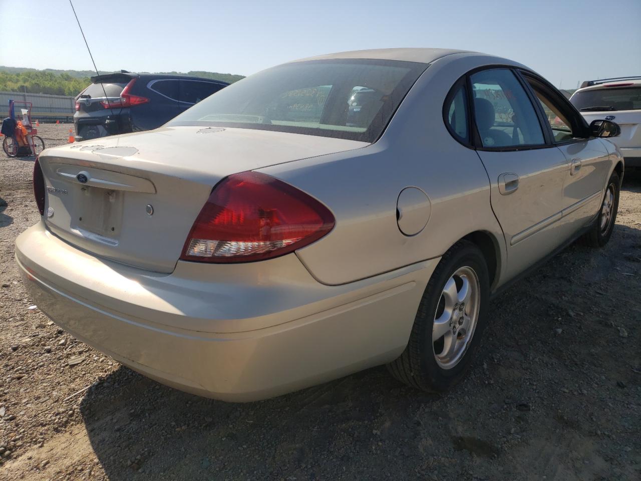 Photo 4 from auction – 2005 FORD TAURUS SE with VIN 1FAFP53285A156147