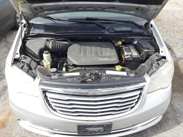 Photo 7 from auction – 2012 CHRYSLER TOWN & COU with VIN 2C4RC1BGXCR351202
