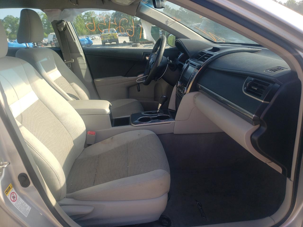 Photo 5 from auction – 2014 TOYOTA CAMRY HYBR with VIN 4T1BD1FK3EU119006