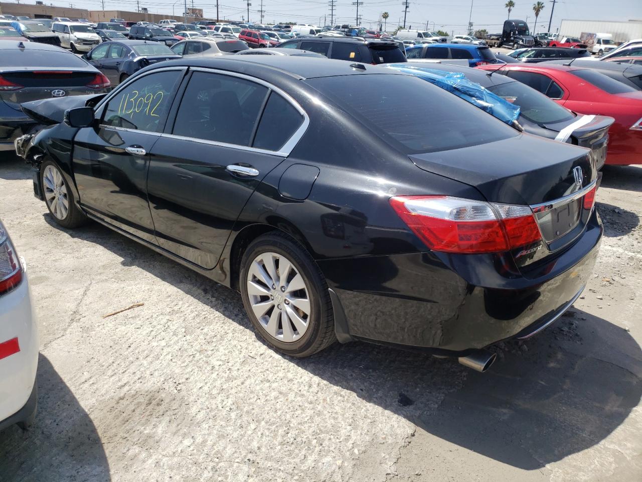 Photo 3 from auction – 2015 HONDA ACCORD EXL with VIN 1HGCR3F84FA018698