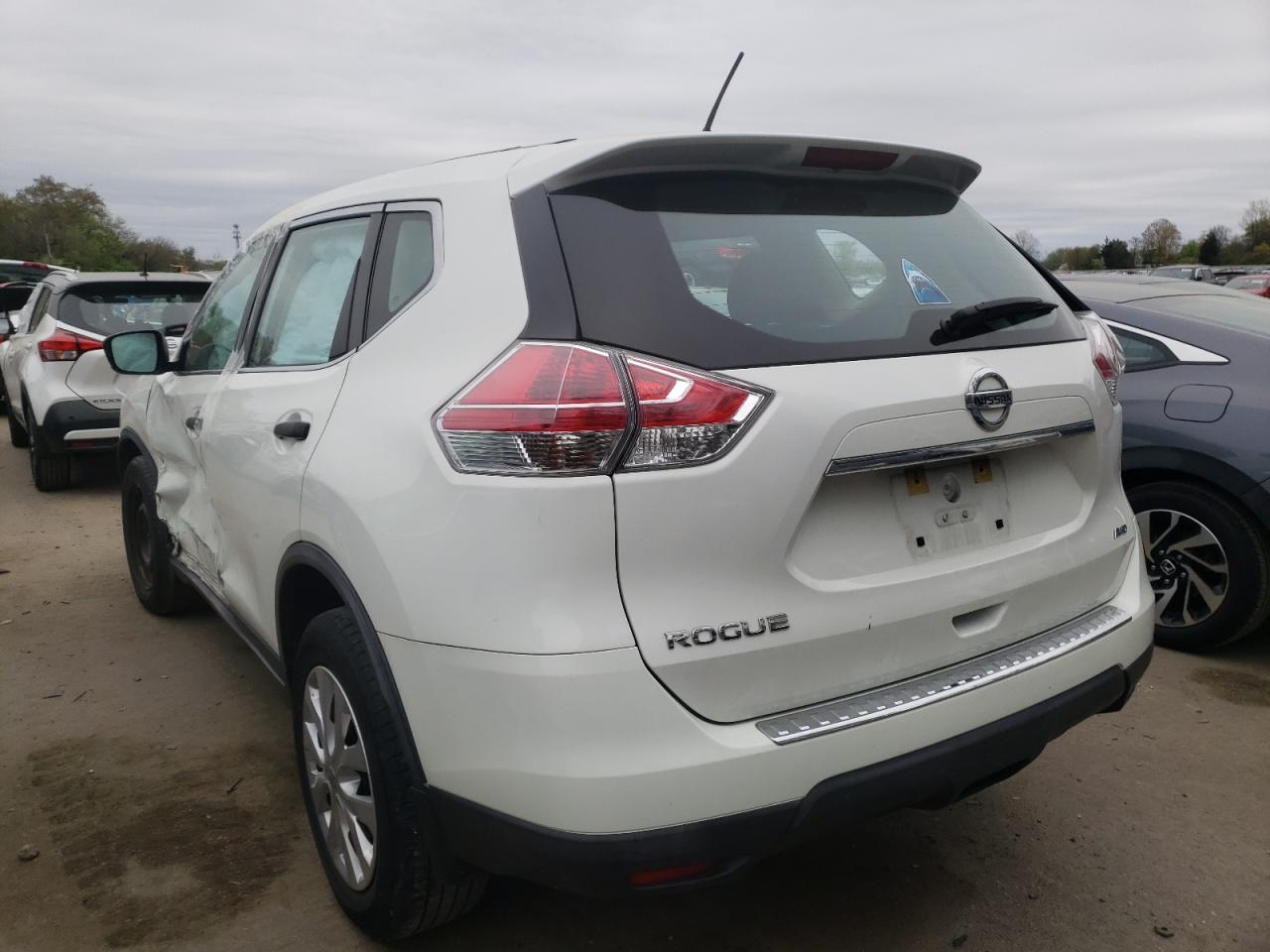 Photo 3 from auction – 2016 NISSAN ROGUE S with VIN KNMAT2MV8GP723920
