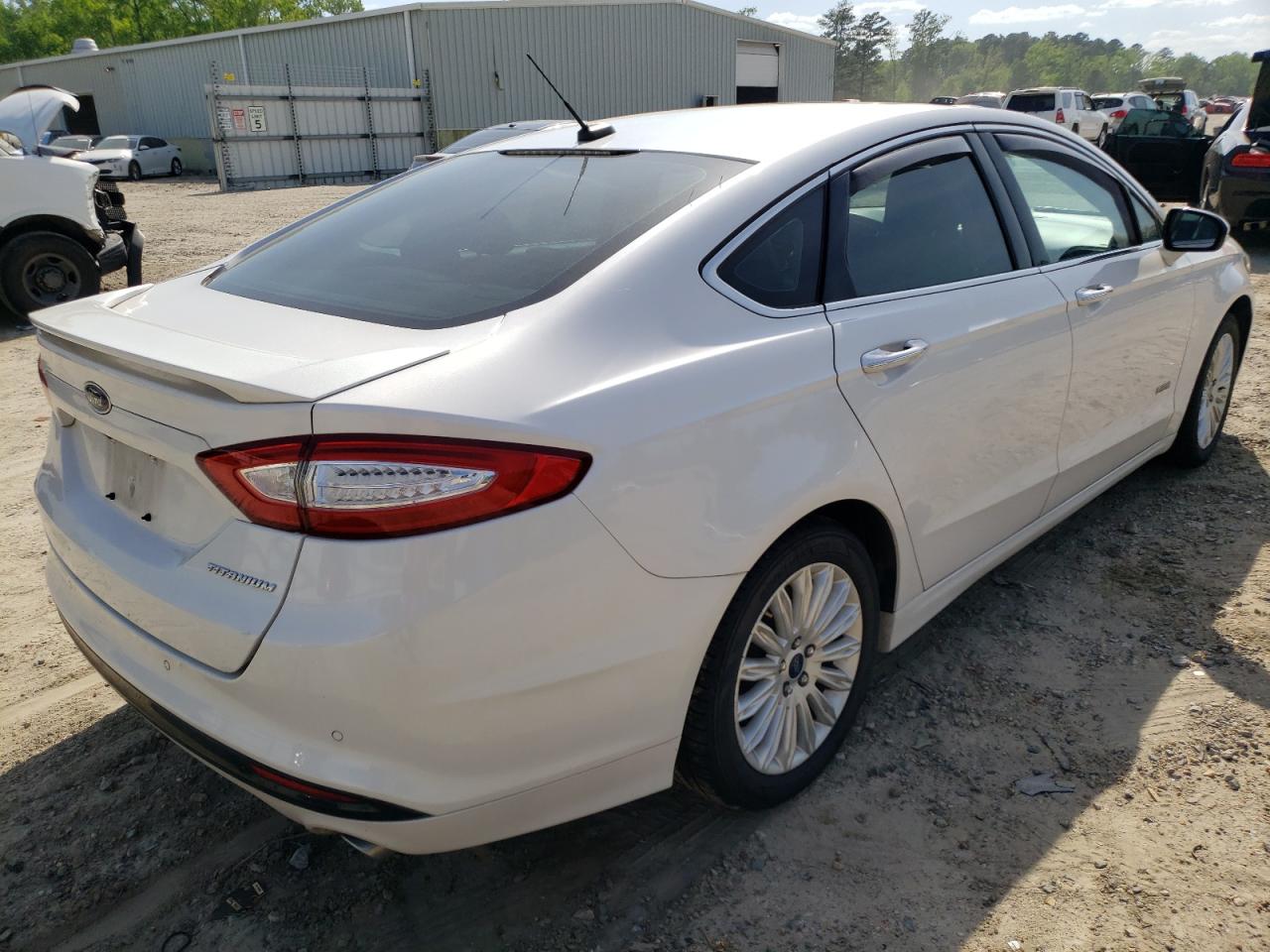Photo 4 from auction – 2013 FORD FUSION TIT with VIN 3FA6P0SUXDR285176