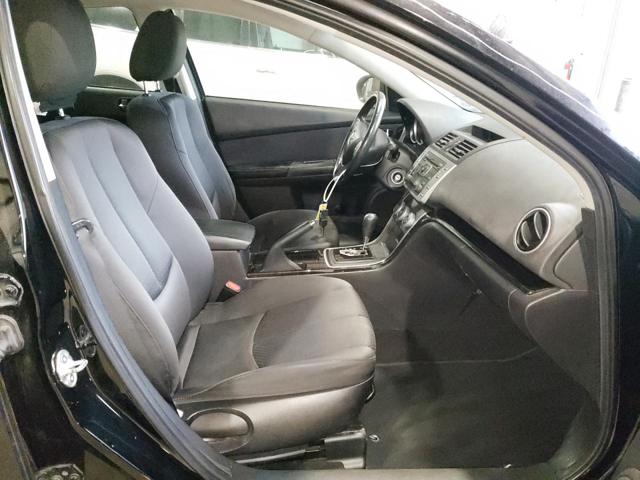 Photo 5 from auction – 2012 MAZDA 6 I with VIN 1YVHZ8DH8C5M18539