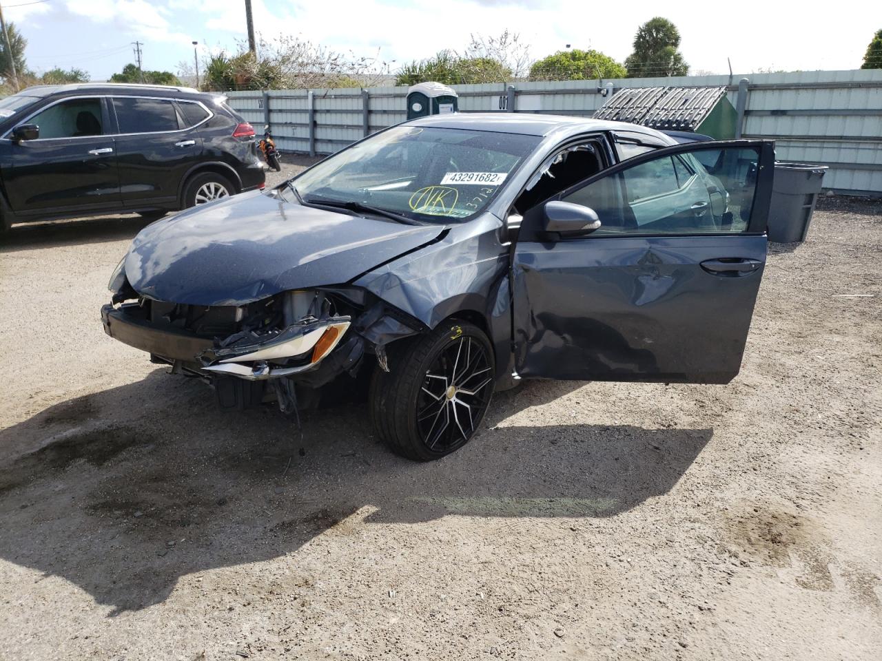 Photo 2 from auction – 2015 TOYOTA COROLLA L with VIN 2T1BURHE3FC371234