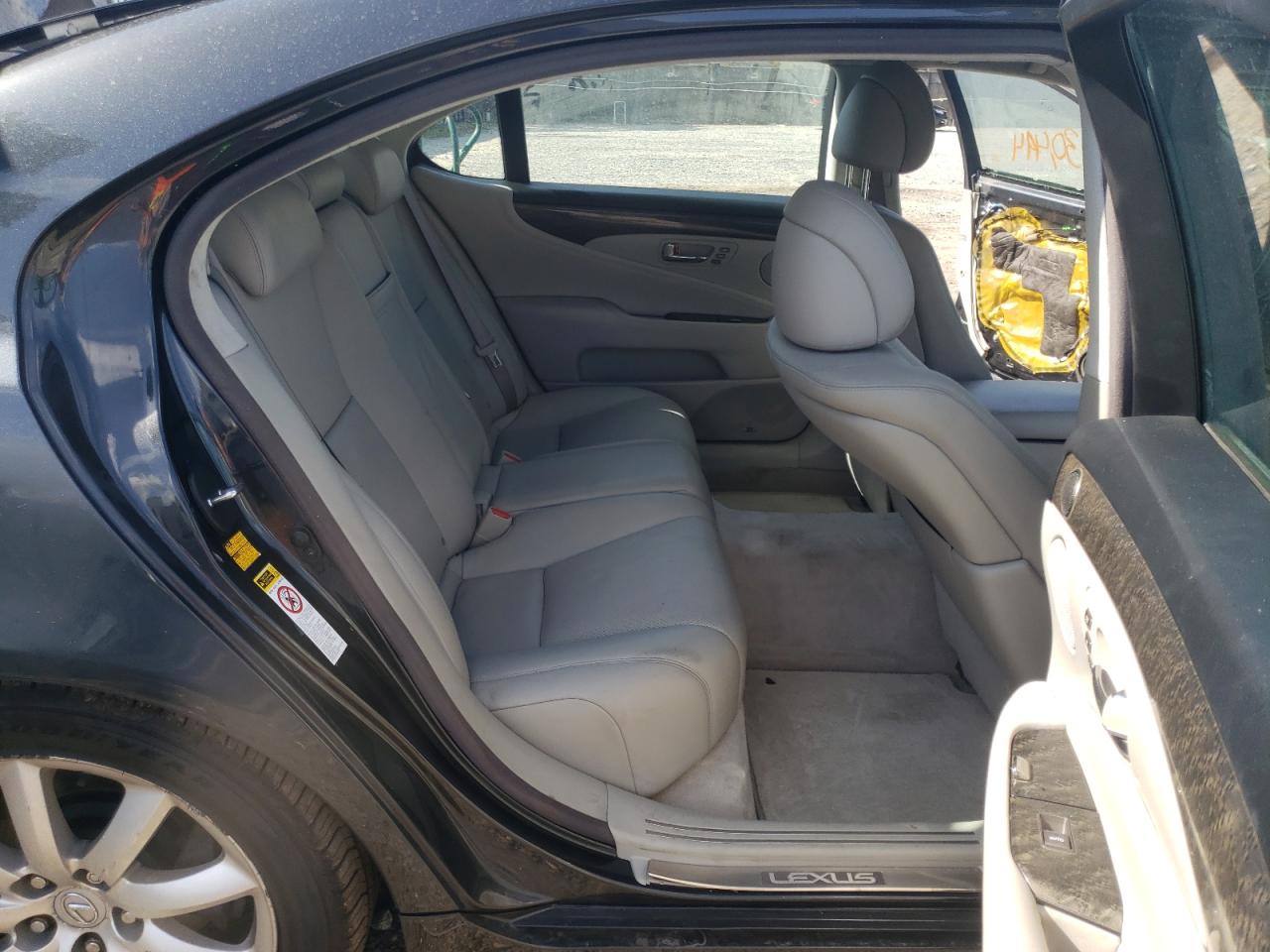 Photo 6 from auction – 2007 LEXUS LS 460L with VIN JTHGL46F975020056