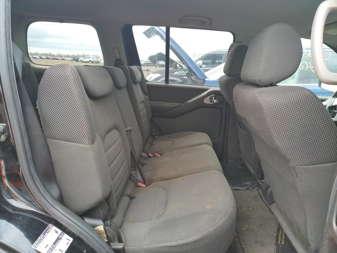 Photo 6 from auction – 2005 NISSAN PATHFINDER with VIN 5N1AR18WX5C735465
