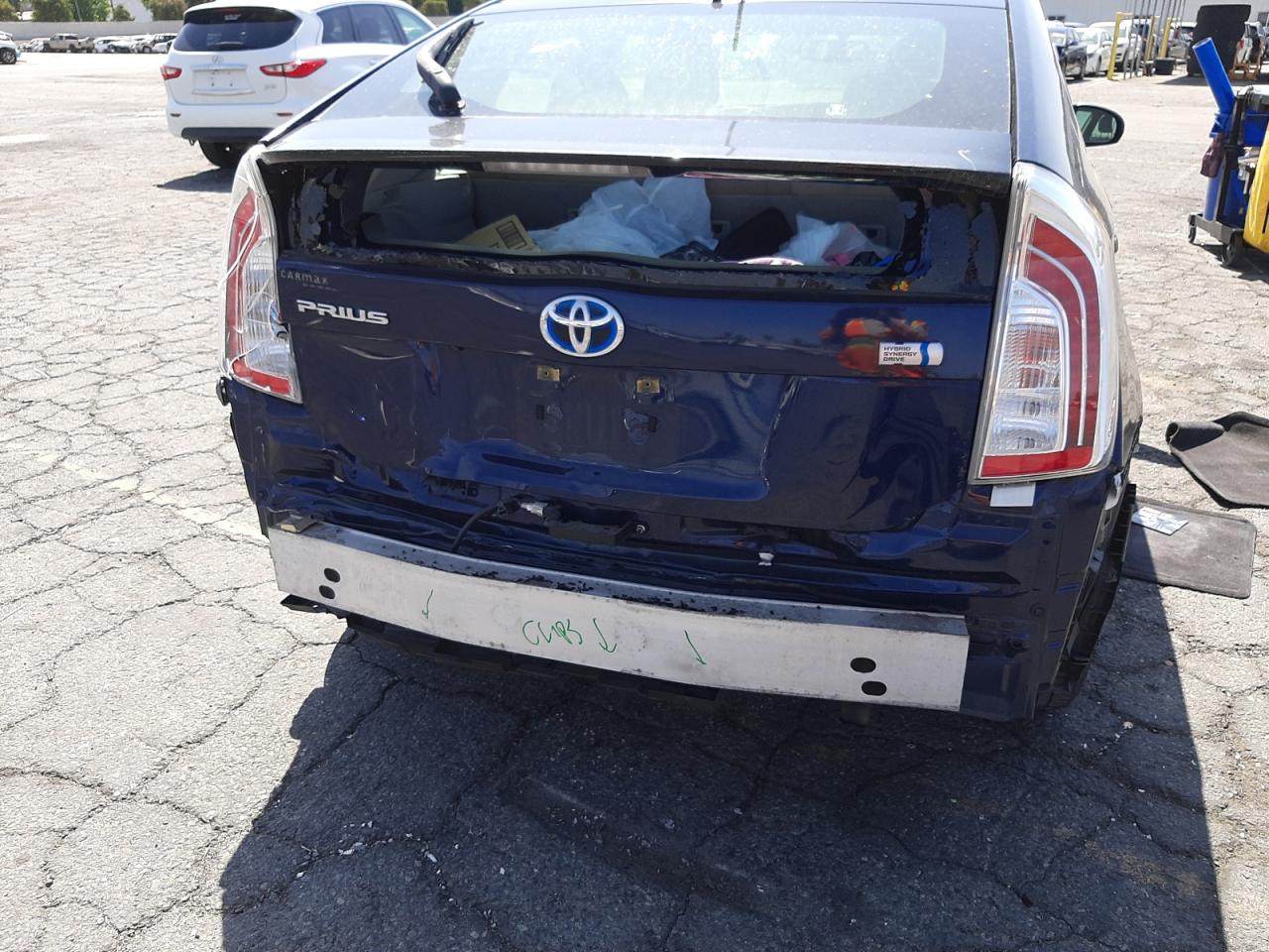 Photo 9 from auction – 2014 TOYOTA PRIUS with VIN JTDKN3DU1E1744717