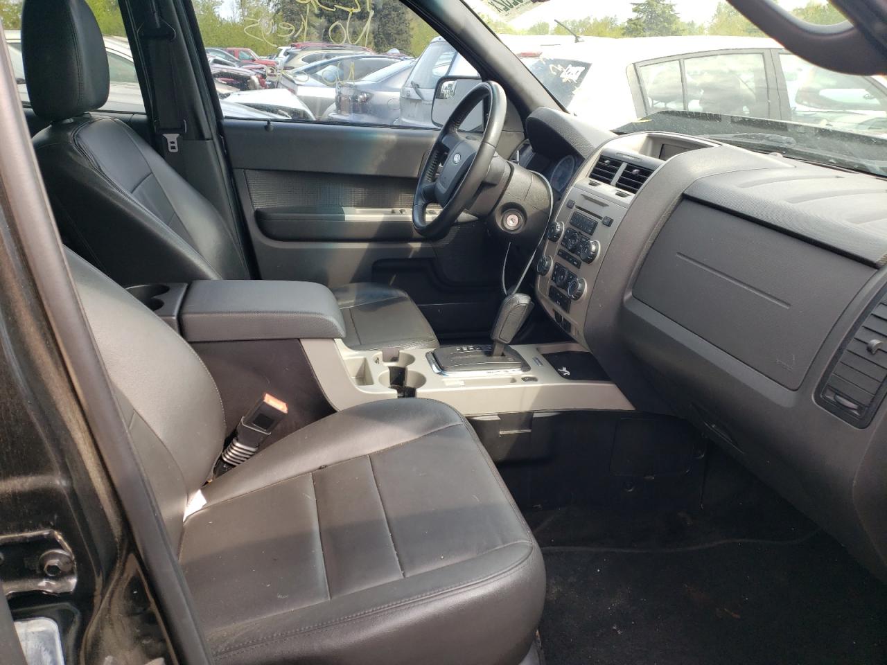 Photo 5 from auction – 2011 FORD ESCAPE XLT with VIN 1FMCU0DG7BKB90598
