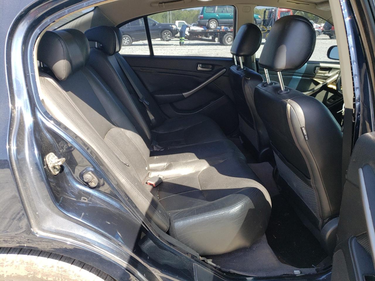 Photo 6 from auction – 2003 INFINITI G35 with VIN JNKCV51E63M025700