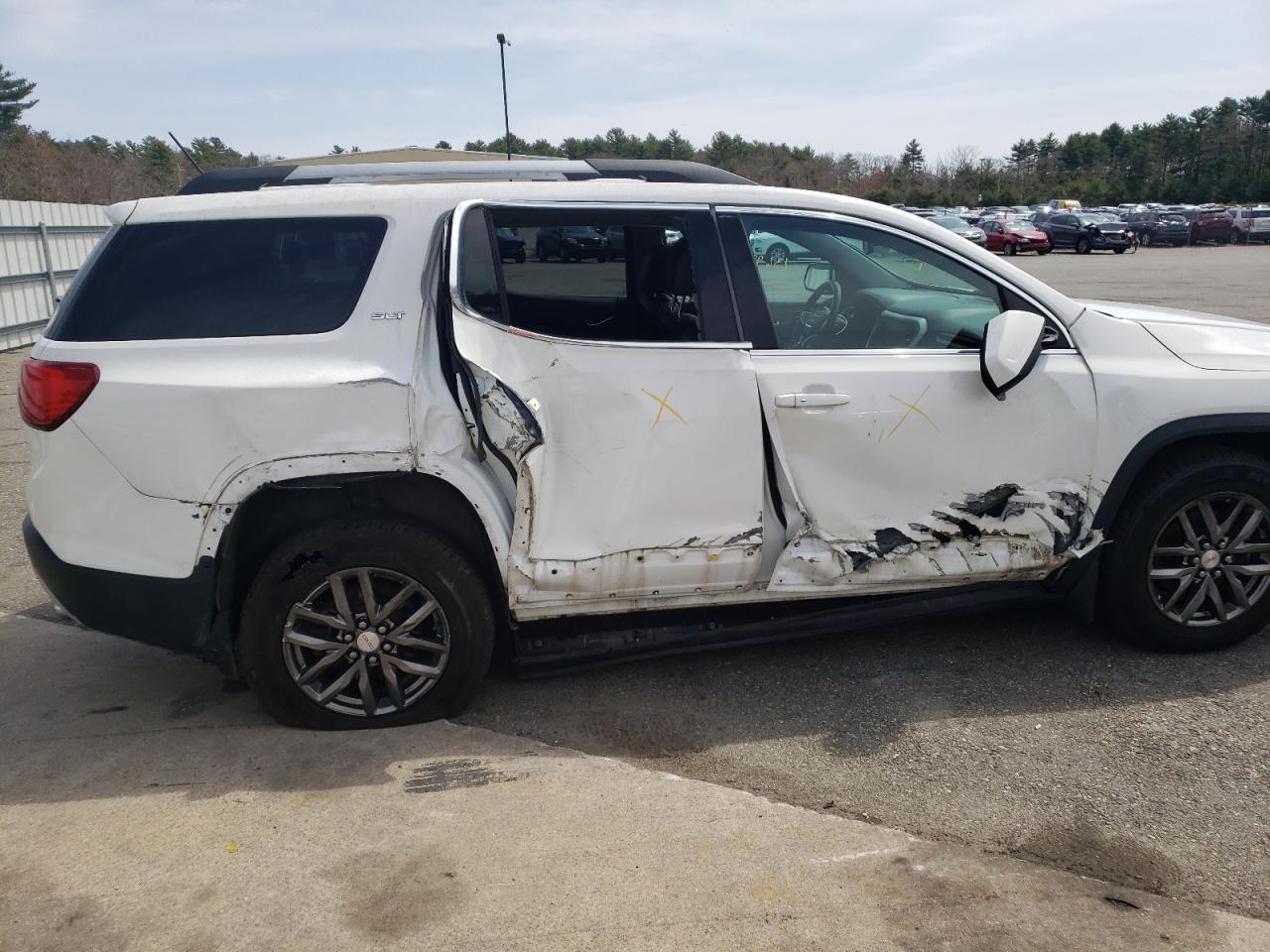 Photo 9 from auction – 2017 GMC ACADIA SLT with VIN 1GKKNULS3HZ135693