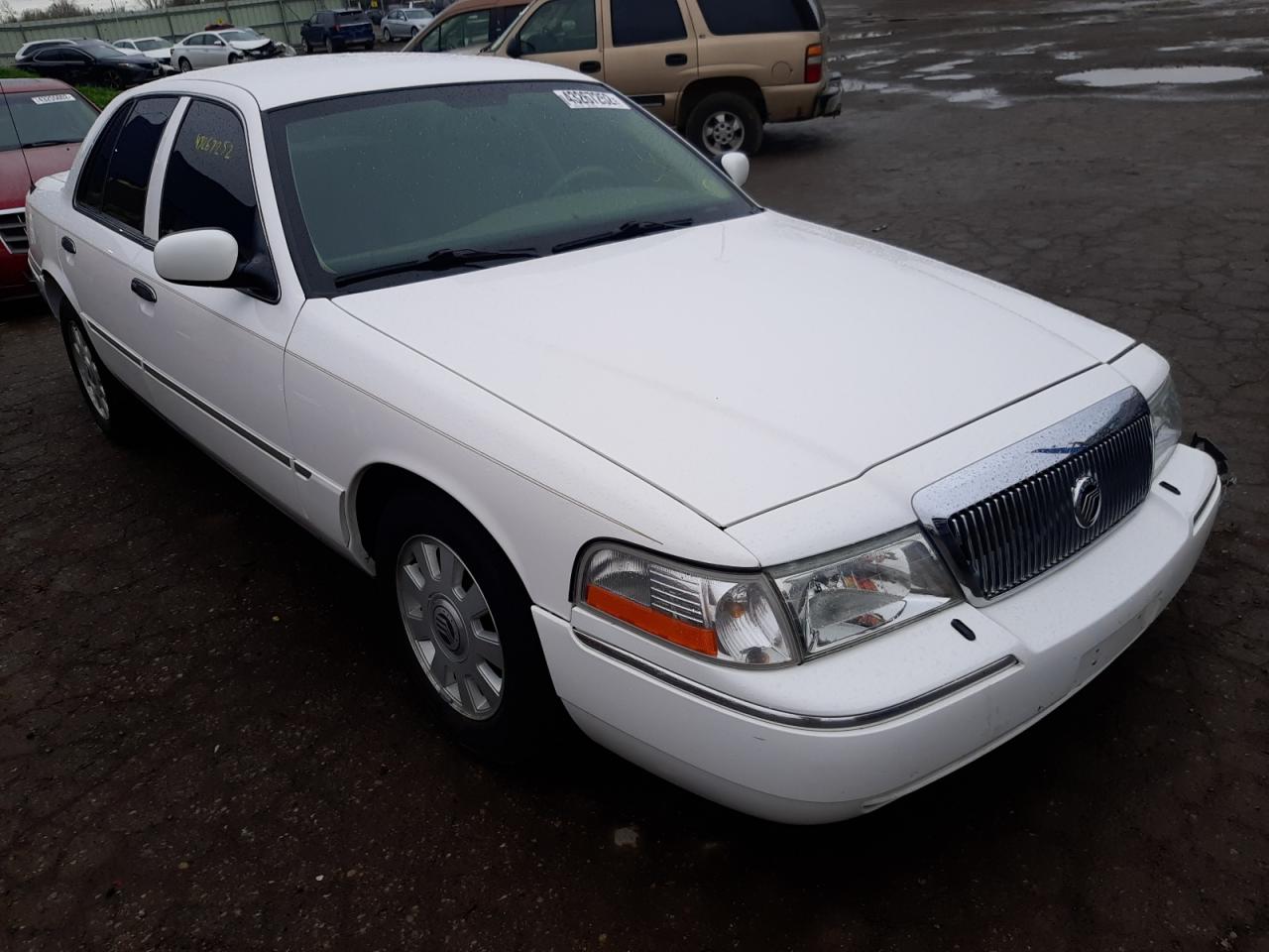 Photo 1 from auction – 2005 MERCURY GRAND MARQ with VIN 2MEFM75W45X656732