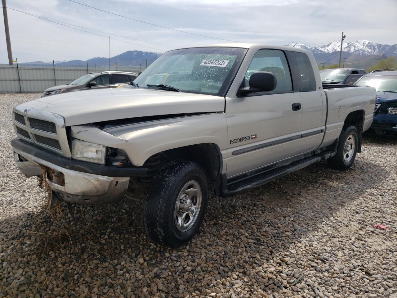 Photo 2 from auction – 2000 DODGE RAM 1500 with VIN 1B7HF13ZXYJ105622