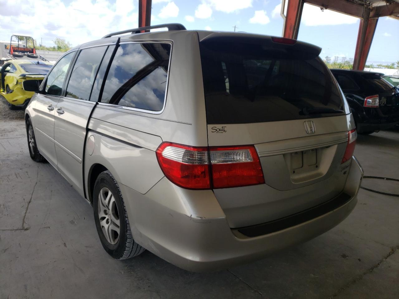 Photo 3 from auction – 2005 HONDA ODYSSEY EX with VIN 5FNRL38725B084865