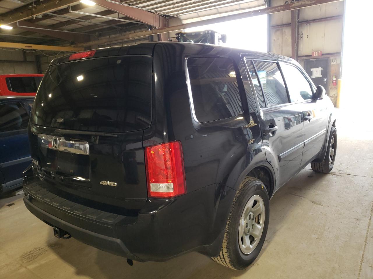Photo 4 from auction – 2011 HONDA PILOT LX with VIN 5FNYF4H28BB025537