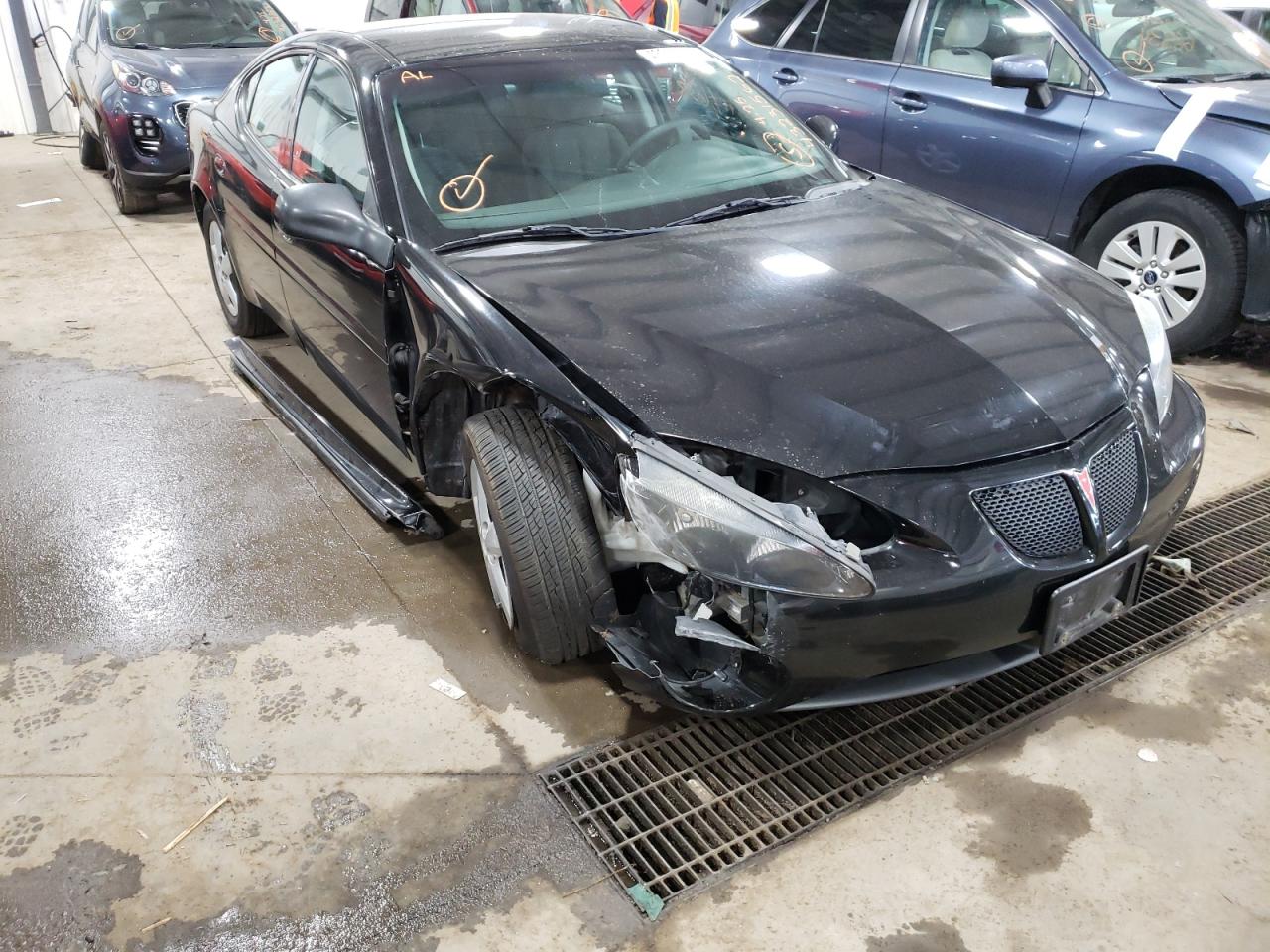 PONTIAC GRAND PRIX 2005 with VIN 2G2WP522751318179 - Photo from auction