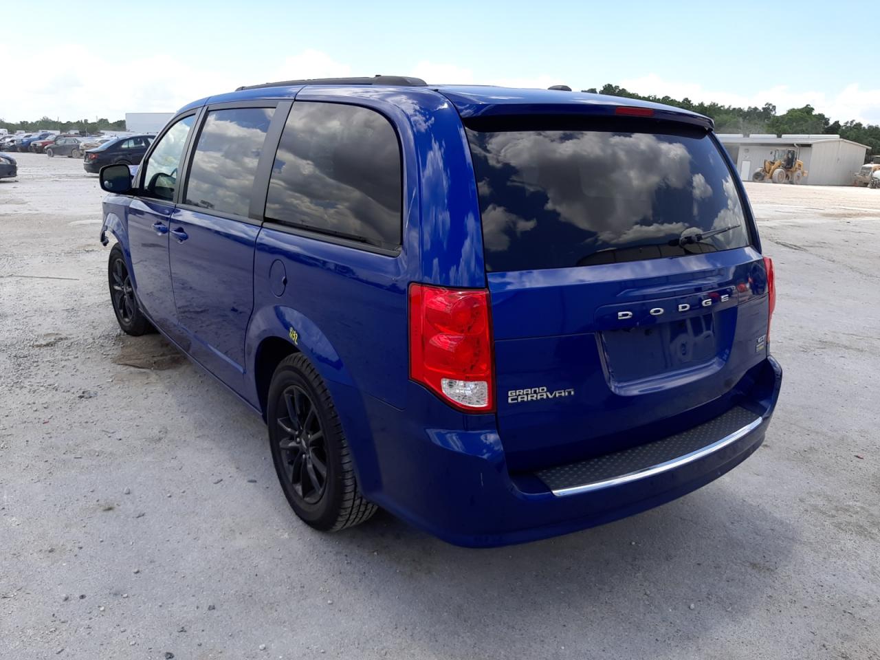 Photo 3 from auction – 2019 DODGE GRAND CARA with VIN 2C4RDGEG3KR695903