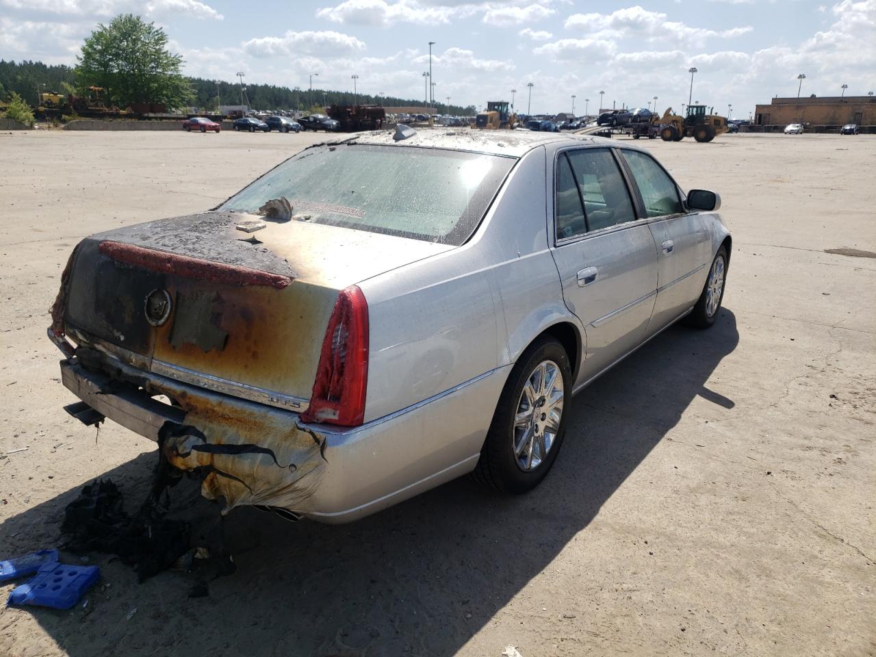 Photo 4 from auction – 2011 CADILLAC DTS PREMIU with VIN 1G6KH5E67BU138810