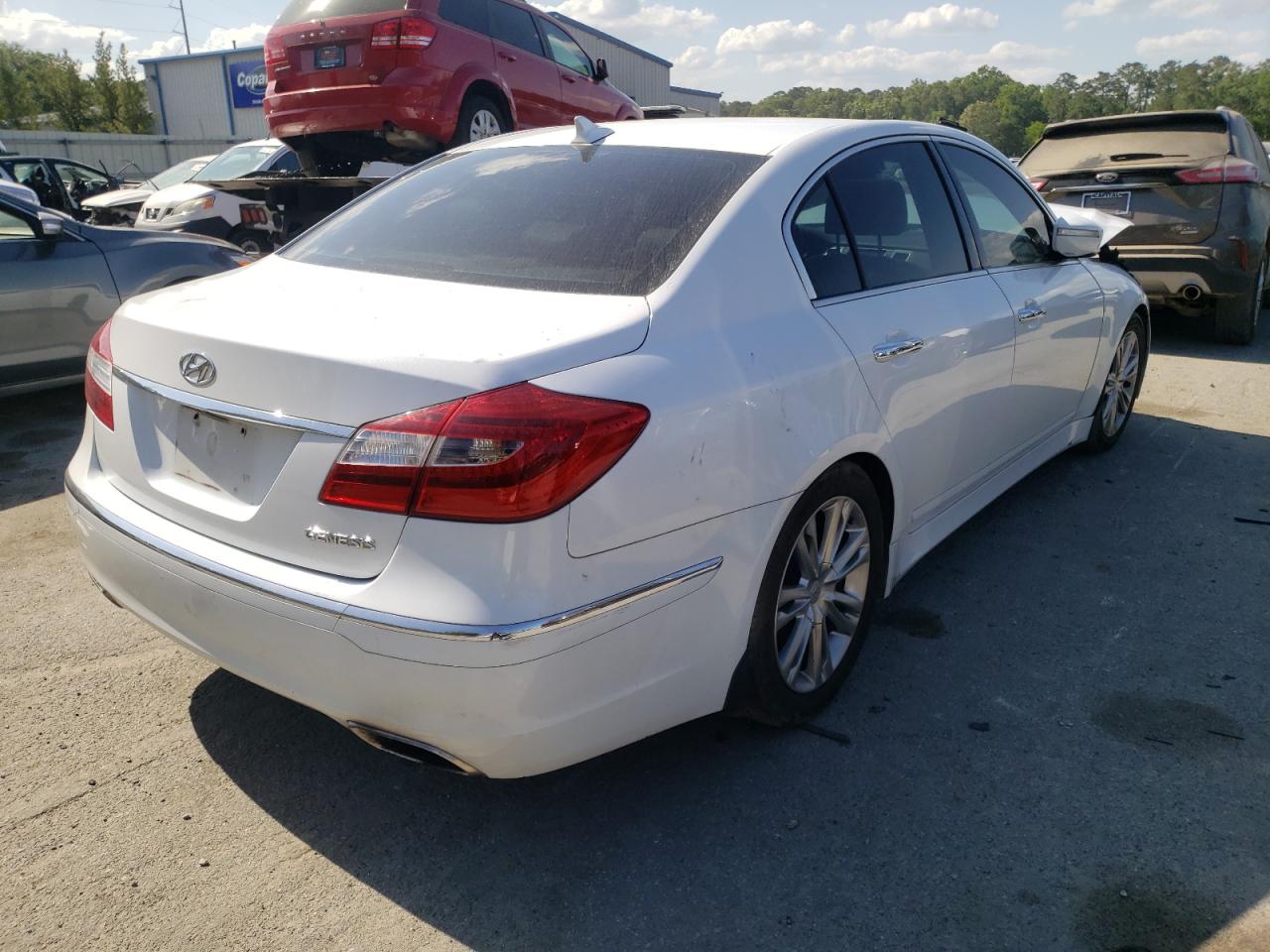 Photo 4 from auction – 2014 HYUNDAI GENESIS 3. with VIN KMHGC4DD0EU262963