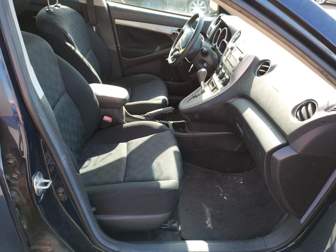 Photo 5 from auction – 2009 TOYOTA COROLLA MA with VIN 2T1KU40E49C073326