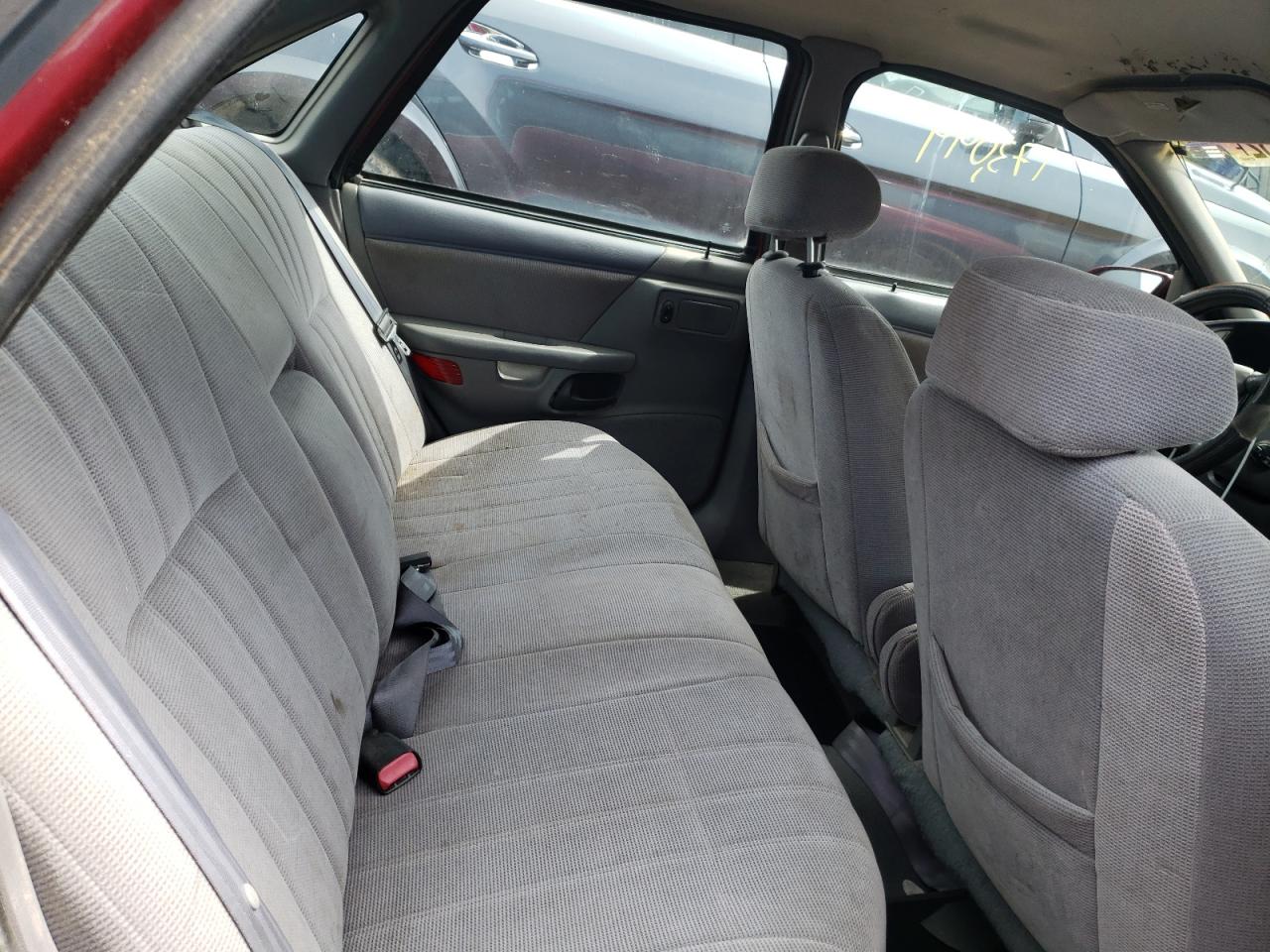 Photo 6 from auction – 1995 FORD TAURUS GL with VIN 1FALP52U7SG319806